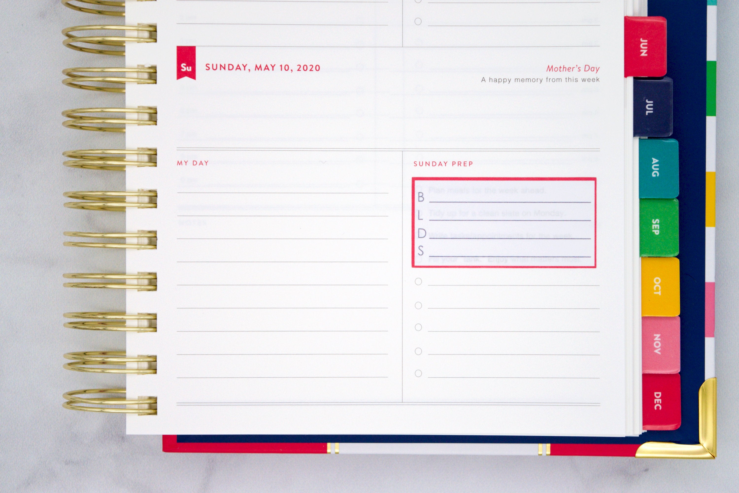 Meal Tracker with Lines for Simplified Planner